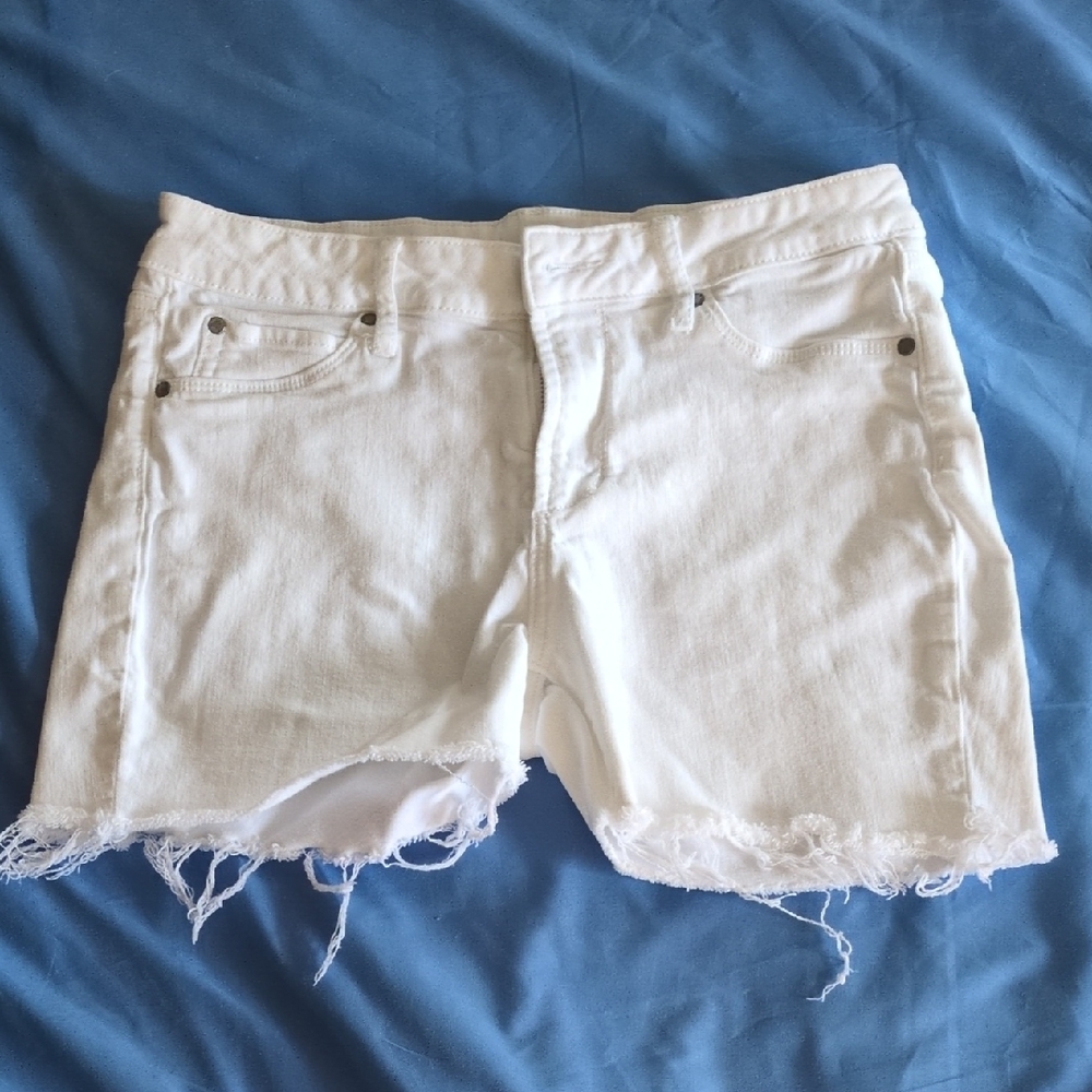 Articles Of Society Frayed Hem White Jean Shorts